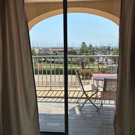 Superbe Vue Climatise - Port Apartment *